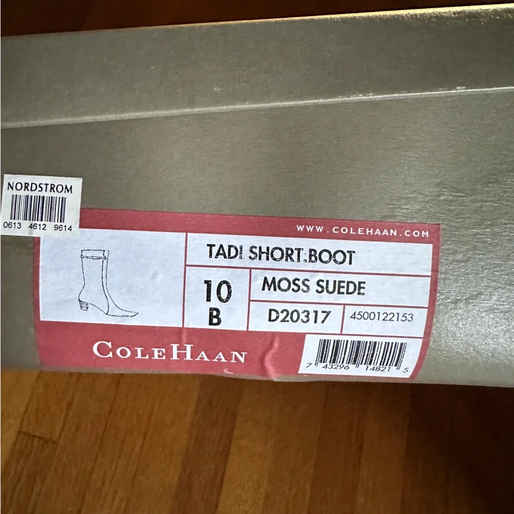 Vintage Cole Haan Tadi Short Boot in Moss Suede, Size 10, NWT